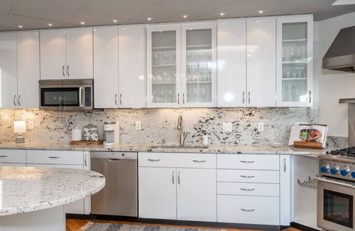 Mount Adams Condo | The Views at Centennial House