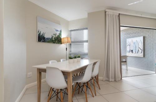 Sheffield Beach Apartment | The Village 12