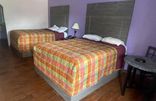 Denham Springs Hotel | The village inn