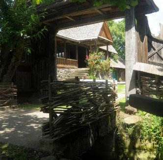 Breb Resort | The Village Pension