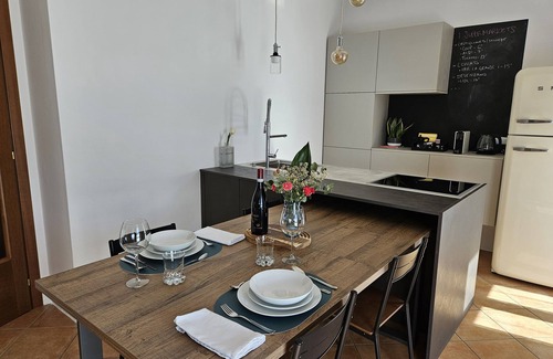 Solferino Apartment | The Vine on the Hill