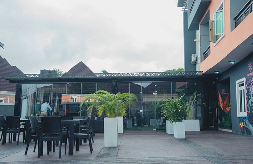 Onitsha Apartment | The Violets Hotel and Apartments