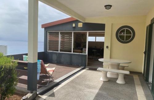Ponta Delgada House | The Vista House