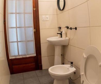 Ciudad Vieja Apartment | The Wall Montevideo [405] Live Old Town