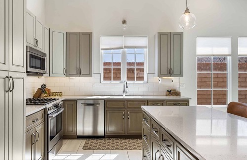 Hurricane House | The Wanderer: Pool, Hot Tub, Splash Pad, Dog Friendly
