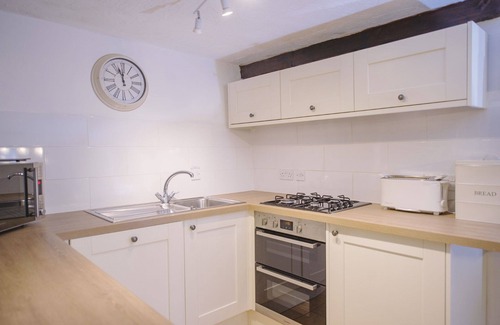 Devon Cottage | The Warren - Dog friendly cottage sleeping 7