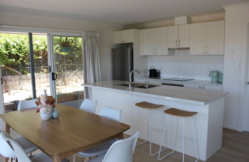 Port Elliot House | "The Watson" Port Elliot