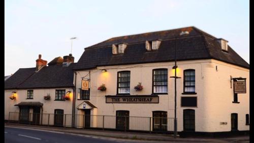 Salisbury Bed & Breakfast | The Wheatsheaf