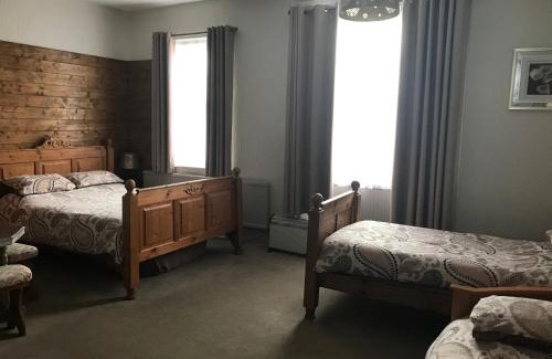 Salisbury Bed & Breakfast | The Wheatsheaf