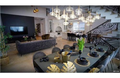 Caesarea House | The While House .