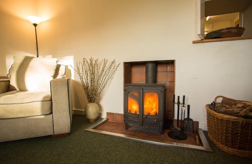 Elgin House | The White Cottage