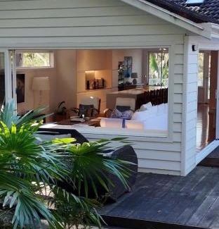 Pearl Beach House | The White House at Pearl Beach