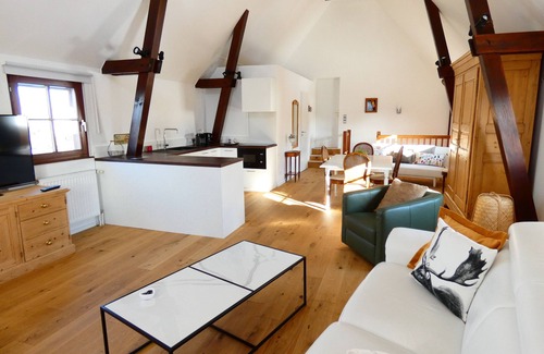 Willgottheim House | The Willgottheim Blue Cottage