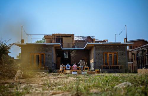 Bir Villa | The Winter Courtyard by AVVAs Stays