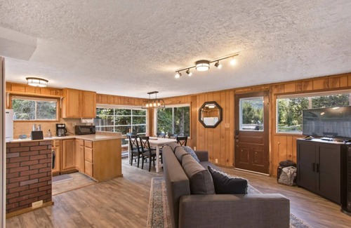 Twin Lakes House | The Wolf Den Twin Lakes Idaho