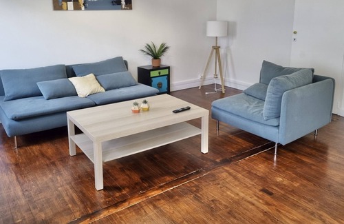 Quartier Chorier-Berriat Apartment | The Woodland at Grenoble ๐ฐ #CZ