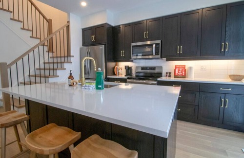 Midland House | The Wright House - Modern 3BDRM home in Midland!