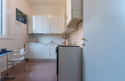 Ferrara Historic Centre Apartment | 'The Yellow House' central Apartment!