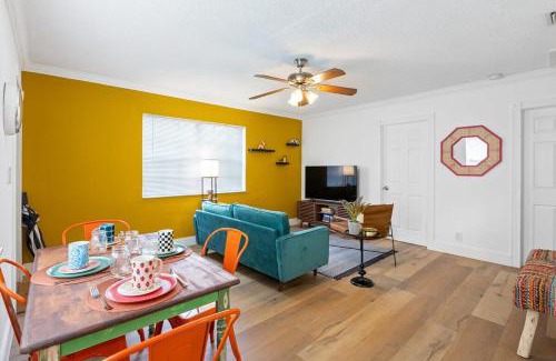 Sailboat Bend House | The Yellow Submarine @Sailboat Bend