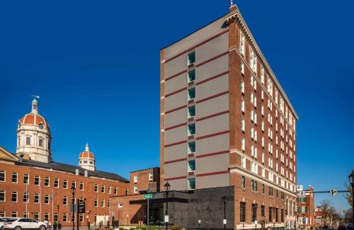 York Hotel | The Yorktowne Hotel, Tapestry Collection by Hilton
