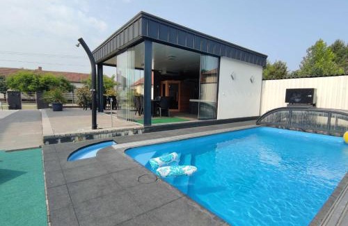Kiskunmajsa House | Theresa Vendégház
