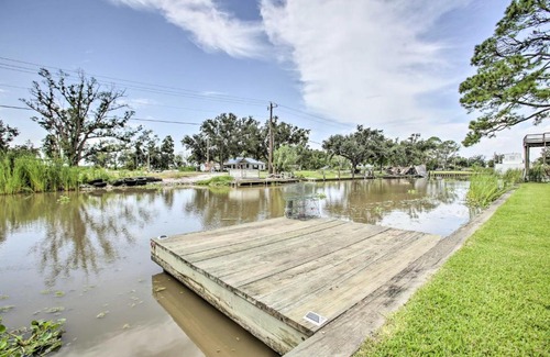Theriot House | Theriot Camp Outdoor Dreaming Retreat with Dock!
