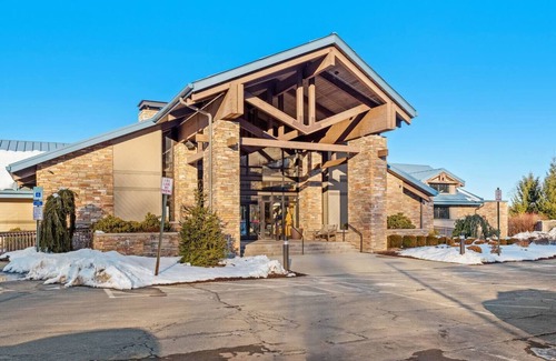 Thornhurst Ski Chalet | This chalet is a 4 bedroom(s), 3 bathrooms, located in Coolbaugh Township, PA.