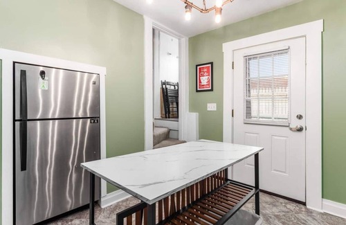 German Village Cottage | This cottage is a 1 bedroom(s), 1 bathrooms, located in Columbus, OH.