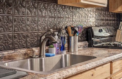 Sayles Blvd. Area House | This house is a 3 bedroom(s), 1 bathrooms, located in Abilene, TX.