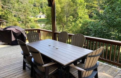 Tallmansville House | This house is a 4 bedroom(s), 3.5 bathrooms, located in Tallmansville, WV.