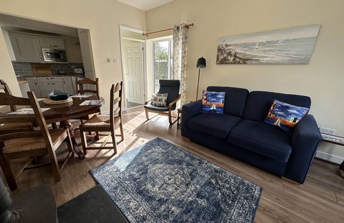 Pendine House | This immaculately presented bungalow makes the perfect holiday home couples or small families