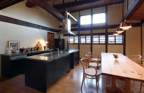 Kyotanabe House | This is tea and retreat luxury vacation rent villa in southern part of kyoto.