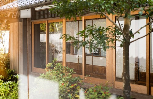 Kyotanabe House | This is tea and retreat luxury vacation rent villa in southern part of kyoto.