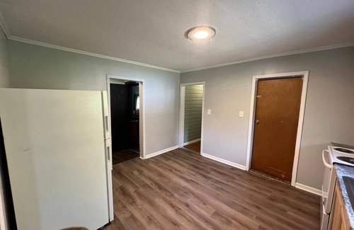 Sumter House | This is your home away from home.