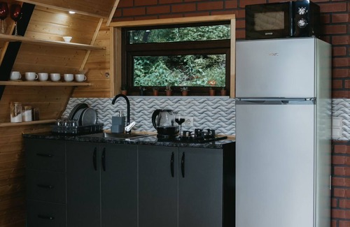 Khelvachauri Cottage | Thomas Hut
