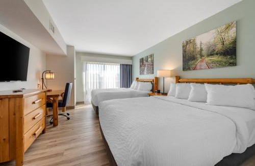 Warrens Hotel | Three Bears Resort Waterpark Near Tomah Ascend Collection