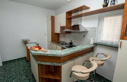 Omis Apartment | Three bedroom apartment with balcony and sea view Duće, Omiš (A-7576-a)