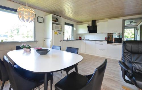 Hjerm House | Three-Bedroom Holiday Home In Hjerm