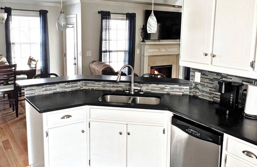Oxford House | Three bedroom house in Oxford just minutes from Choccolocco Park and Talladega