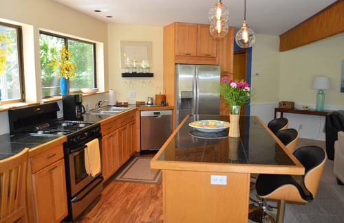 Macatawa Cottage | Three bedroom Macatawa cottage