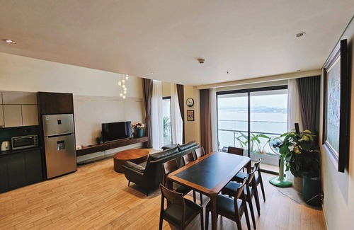Bai Chay Apartment | Three Bedroom Duplex Apartement