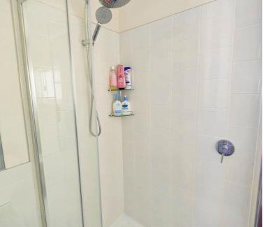 Invermay House | Three Bedrooms Hermay Cottage