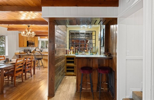Idyllwild House | Three Gazing Stars: Spacious, Stunning Views, Walk-to-Town, A/C