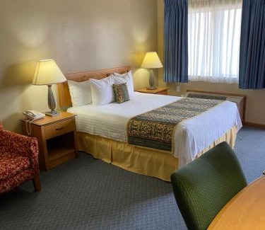 Norman Hotel | Thunderbird Lodge, Norman, OK