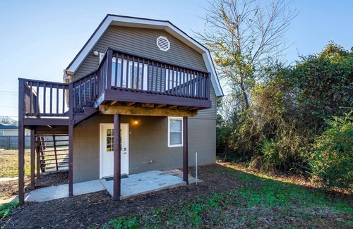 Central Apartment | Tigers Refuge:Apt B 1br, 1ba 10 min from Clemson University