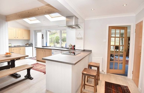 Strathcarron Cottage | TIGH EN LEIGH, pet friendly, with a garden in Shieldaig