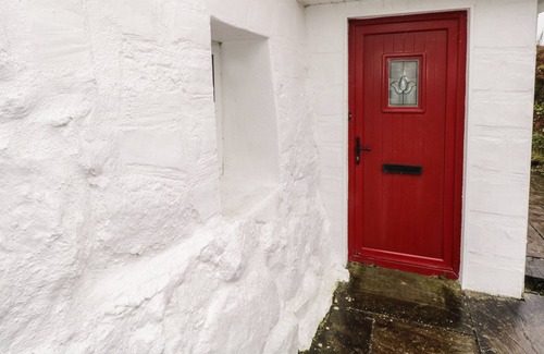 Inishmacatreer Cottage | TIGH MHICÏL, family friendly, with open fire in Rosmuc, County Galway