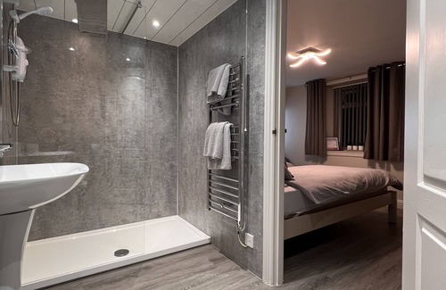 Sandhead Hotel | Tigh Na Mara Hotel