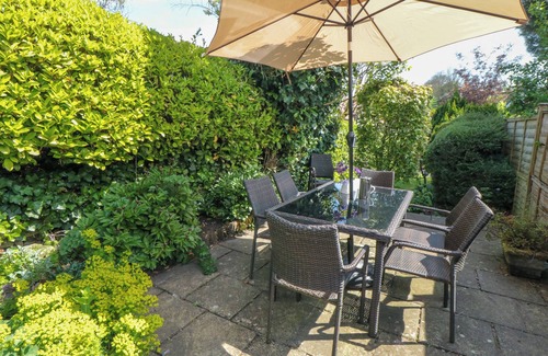 West Heslerton Cottage | Tillers Cottage