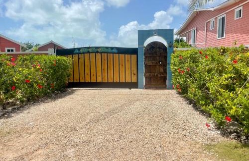 Corozal Resort | Tilt-Ta-Dock Resort Belize